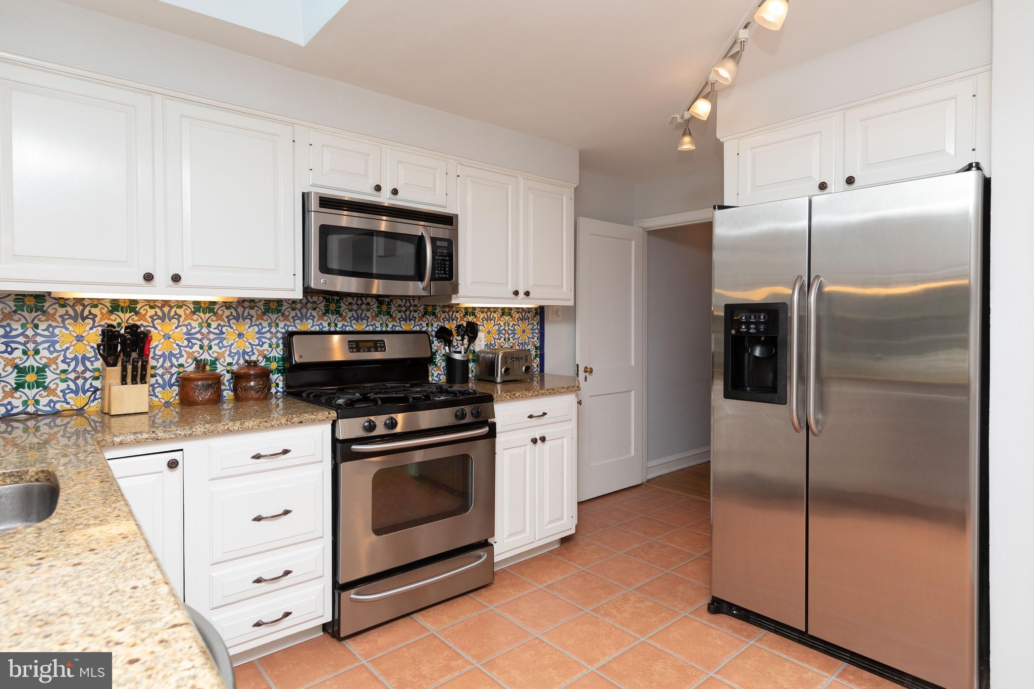 540 Custis Road Glenside, PA 19038 - Photo 6 of 57 Kitchen