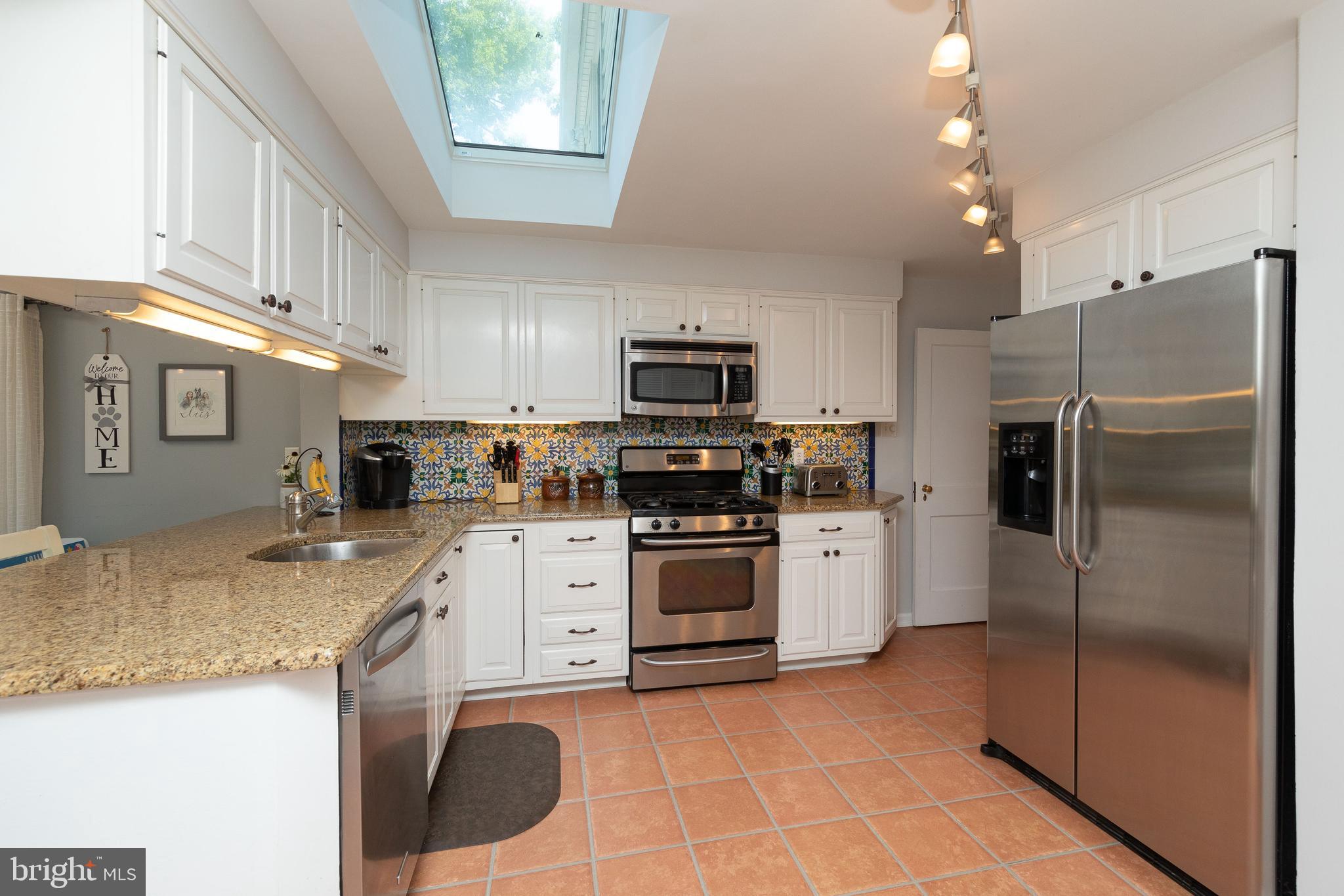540 Custis Road Glenside, PA 19038 - Photo 10 of 57 Kitchen