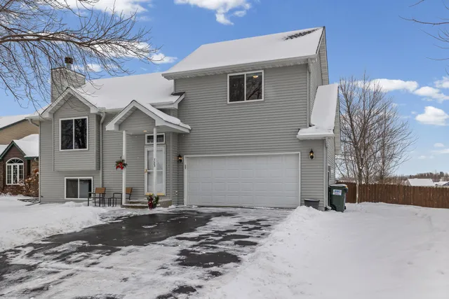 $360,000 | 723 Southwest Florida Street, Lonsdale, MN 55046