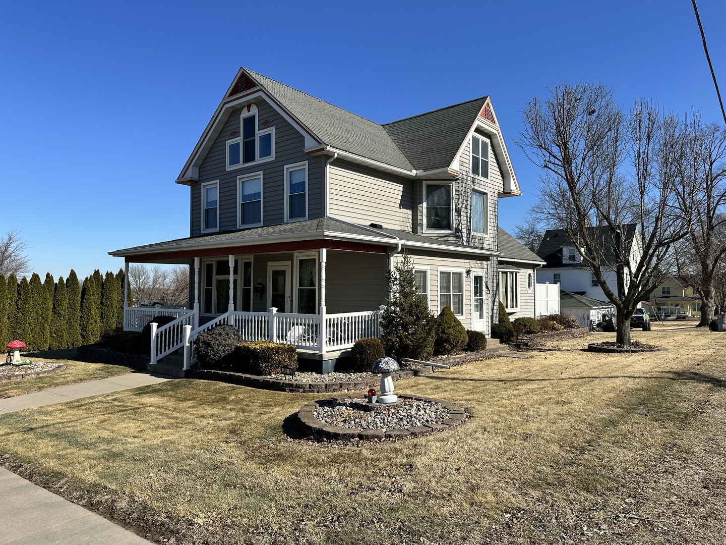 142 Elliot Street Preston, IA 52069 - Photo 3 of 45