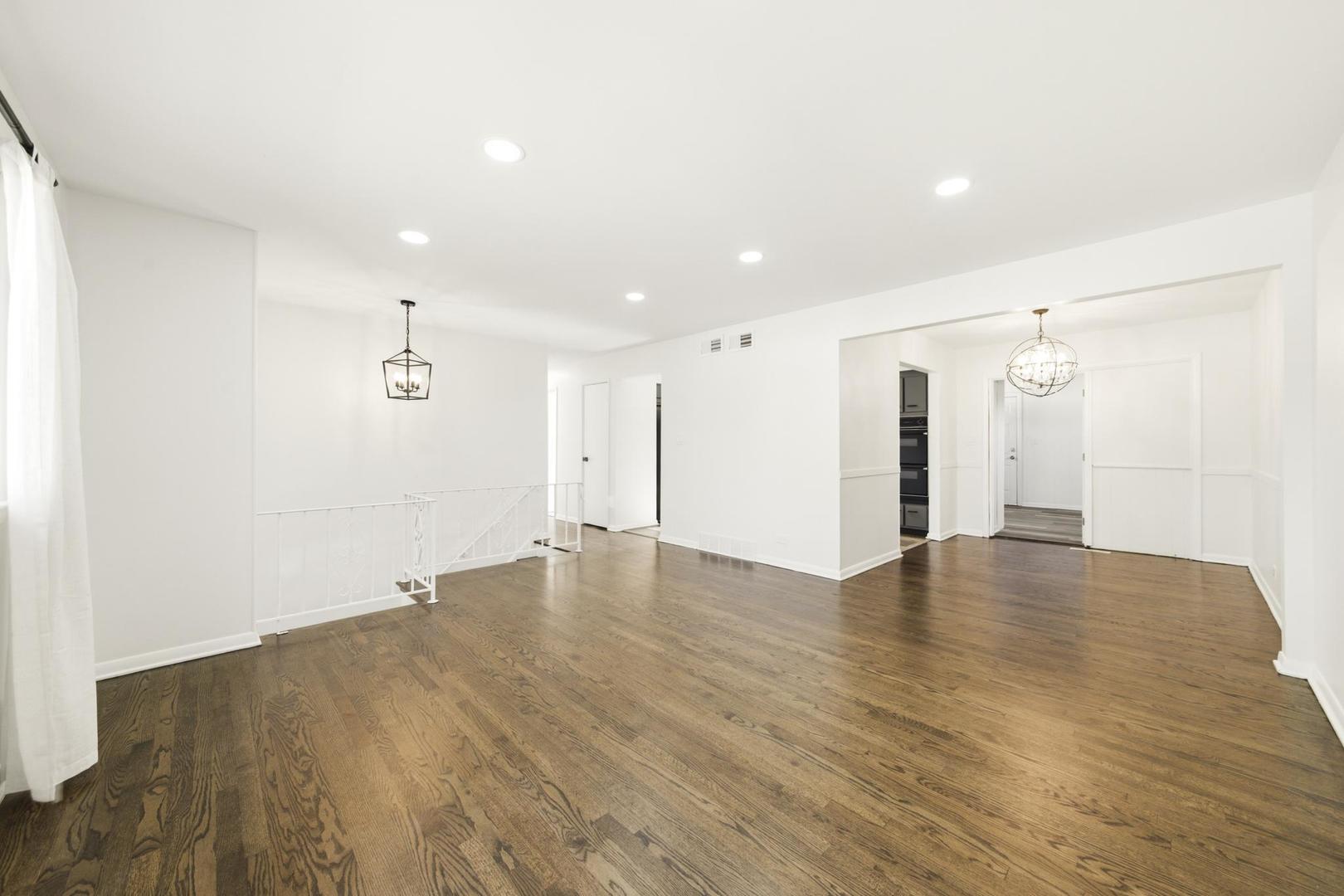 78 Evergreen Street Addison, IL 60101 - Photo 3 of 17