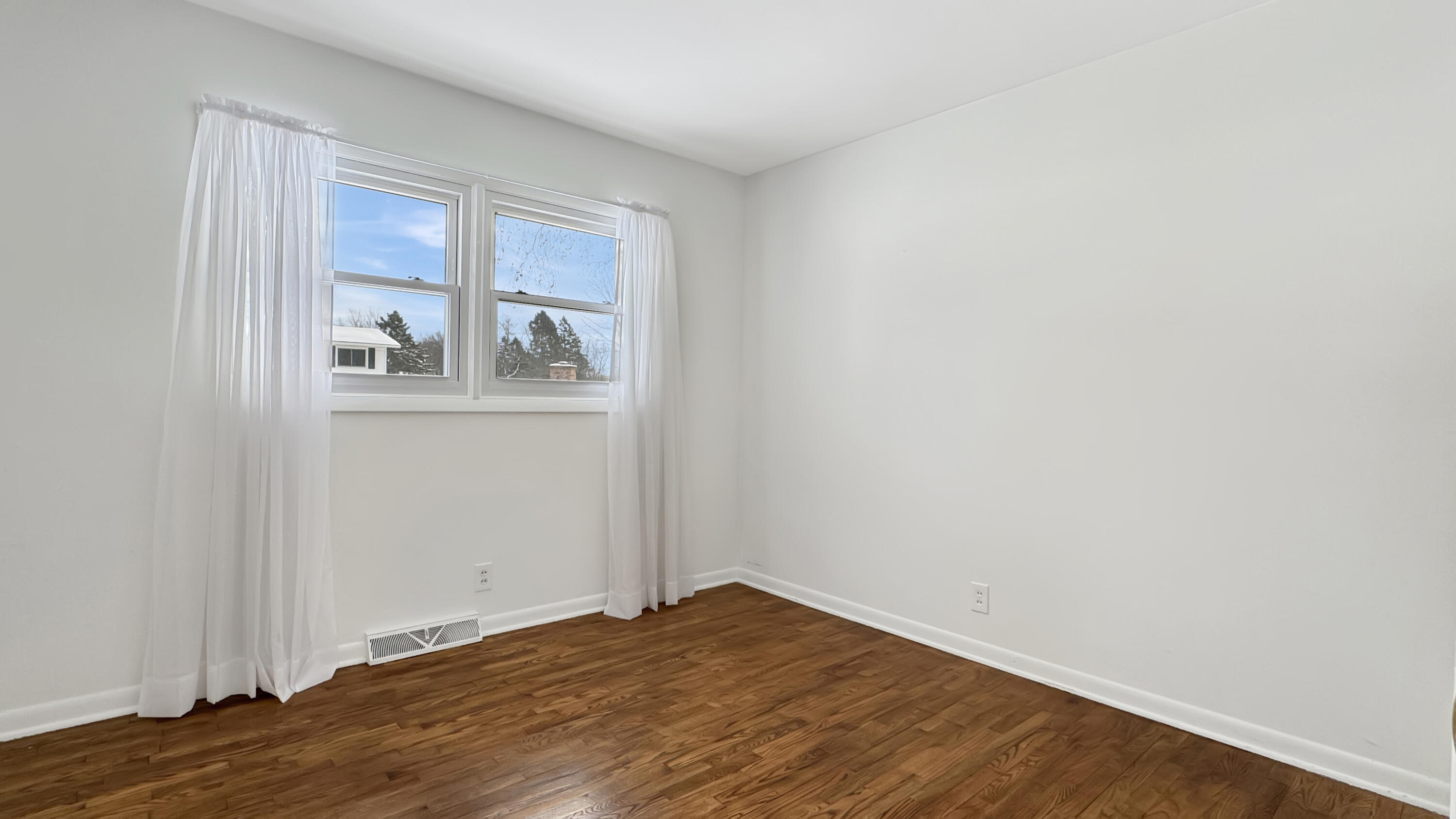 416 Crestview Street Cadillac, MI 49601 - Photo 28 of 42 Greg Bosscher take two (12)