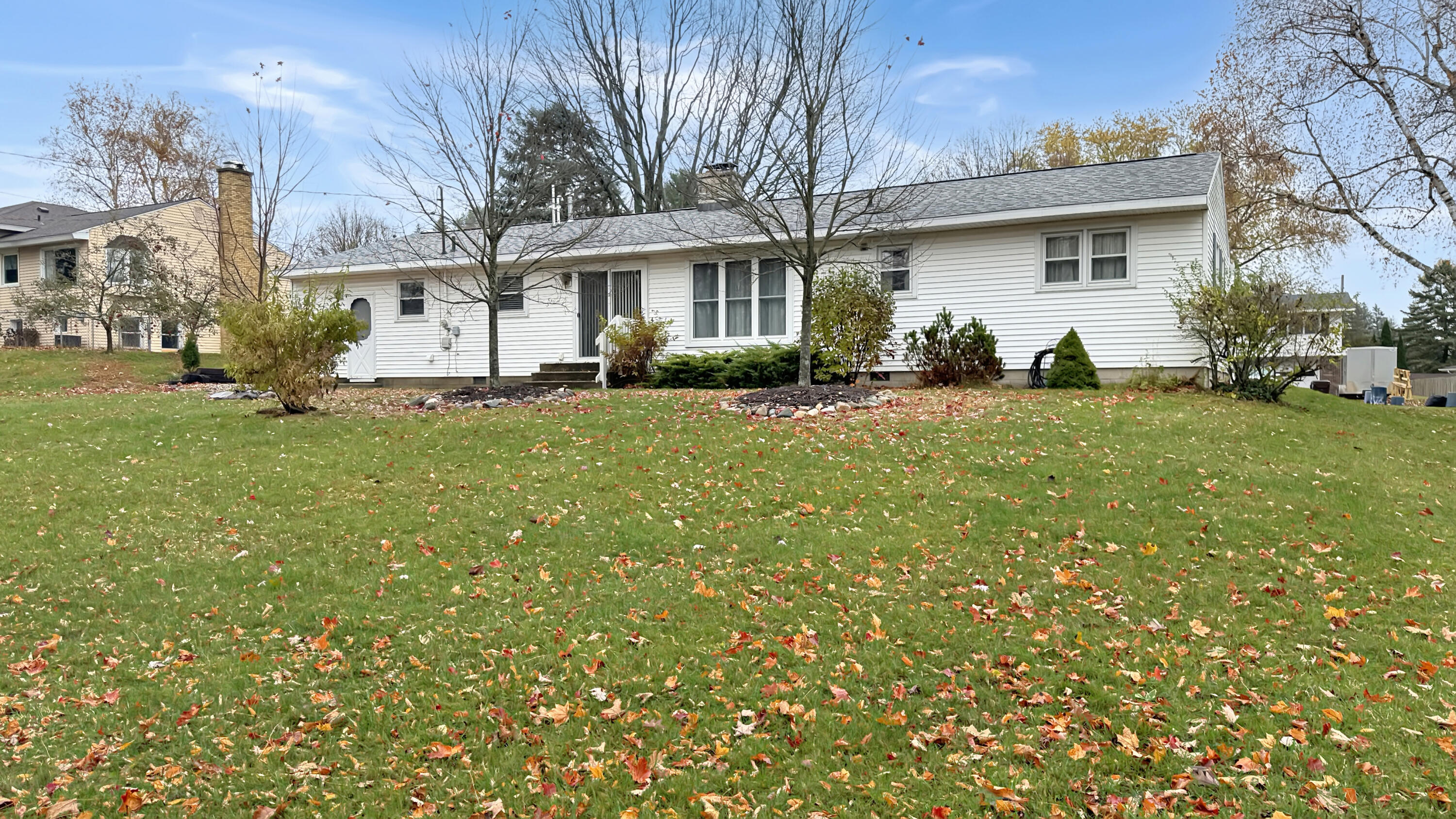 416 Crestview Street Cadillac, MI 49601 - Photo 4 of 42 Greg Bosscher (17)