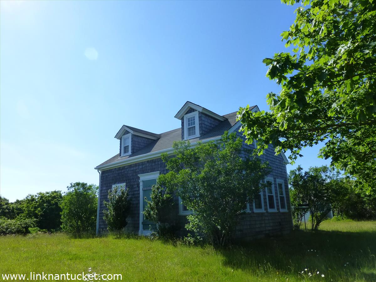 28 Quidnet Road Nantucket, MA 02554 - Photo 4 of 5 Gallery Image 4