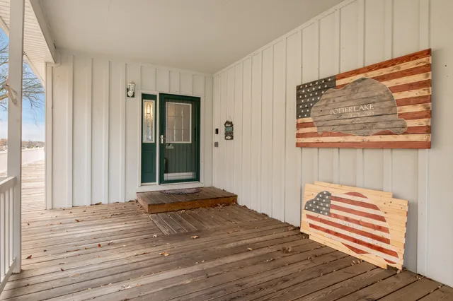 $1,250,000 | W949 Miramar Drive, East Troy, WI 53120