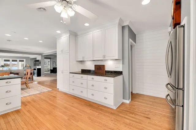 $1,250,000 | W949 Miramar Drive, East Troy, WI 53120