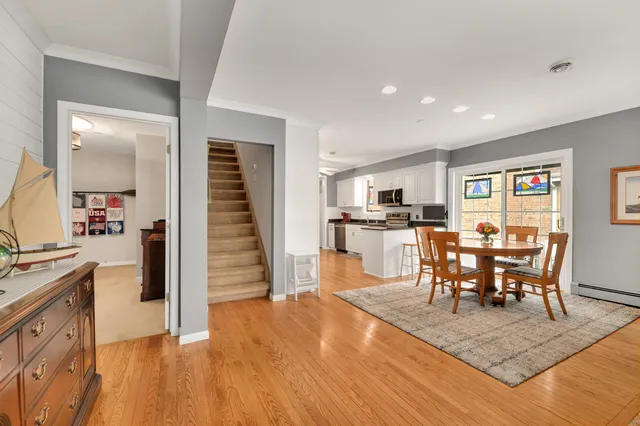 $1,250,000 | W949 Miramar Drive, East Troy, WI 53120