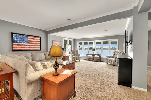 $1,250,000 | W949 Miramar Drive, East Troy, WI 53120