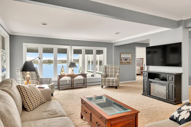 $1,250,000 | W949 Miramar Drive, East Troy, WI 53120