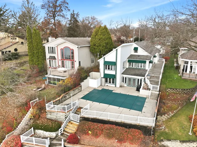 $1,250,000 | W949 Miramar Drive, East Troy, WI 53120