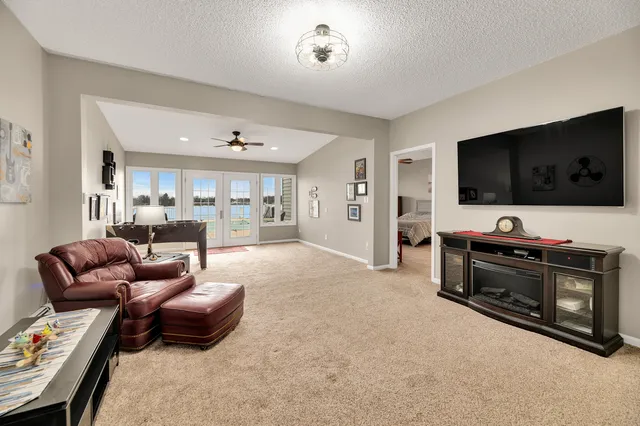 $1,250,000 | W949 Miramar Drive, East Troy, WI 53120