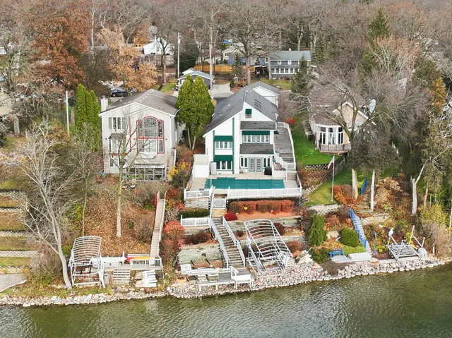 $1,250,000 | W949 Miramar Drive, East Troy, WI 53120