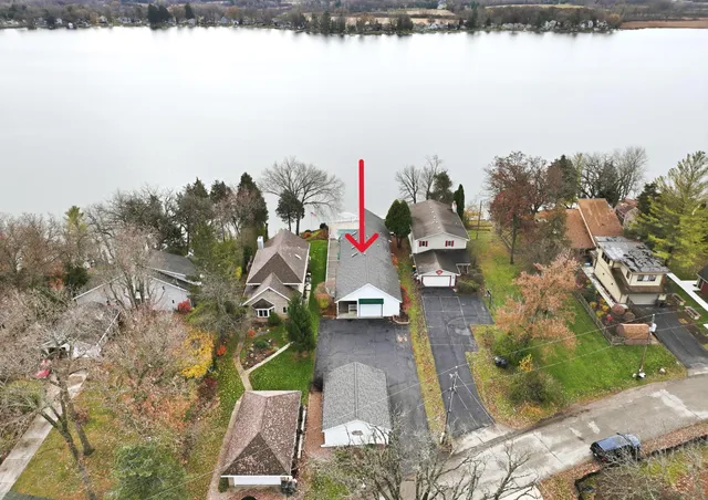 $1,250,000 | W949 Miramar Drive, East Troy, WI 53120