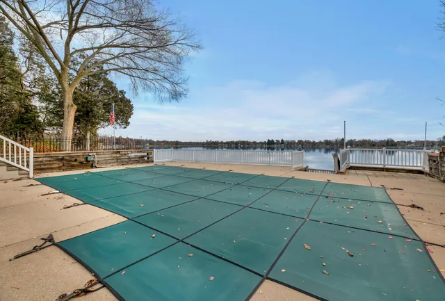 $1,250,000 | W949 Miramar Drive, East Troy, WI 53120