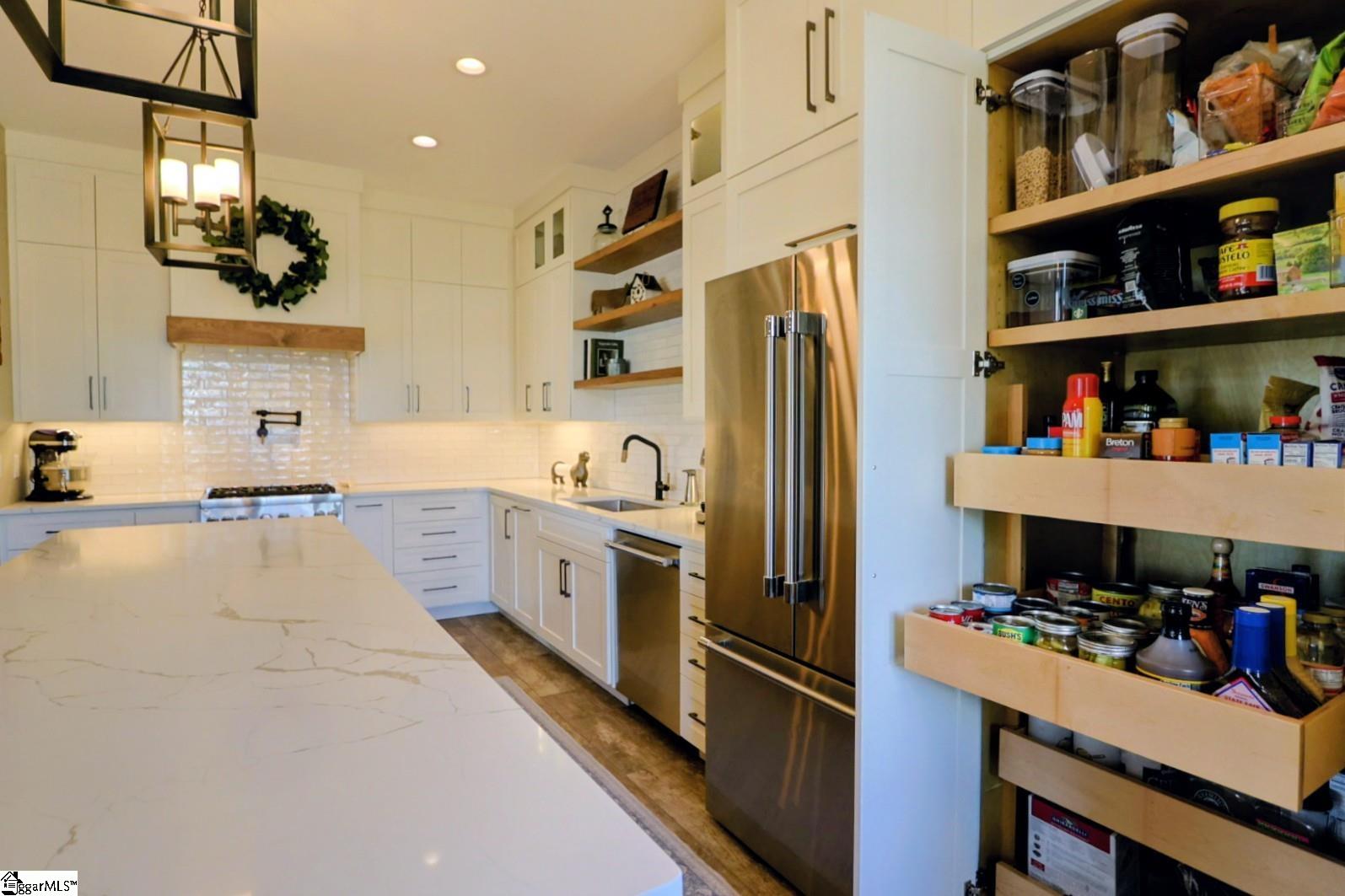 126 Ward Oak Court Greer, SC 29651 - Photo 9 of 34