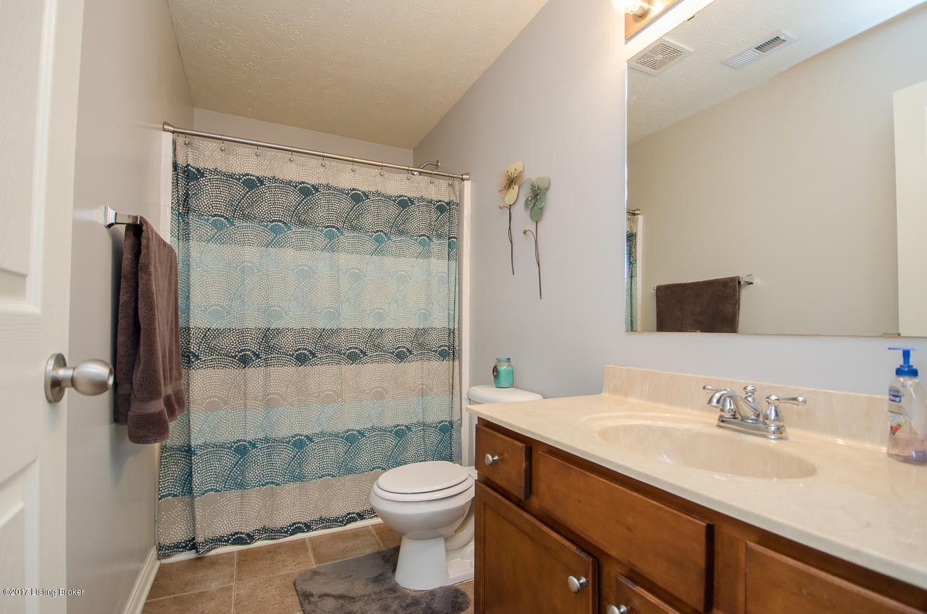 9825 Brooks Bend Road Louisville, KY 40258 - Photo 25 of 35 BrooksBend-25