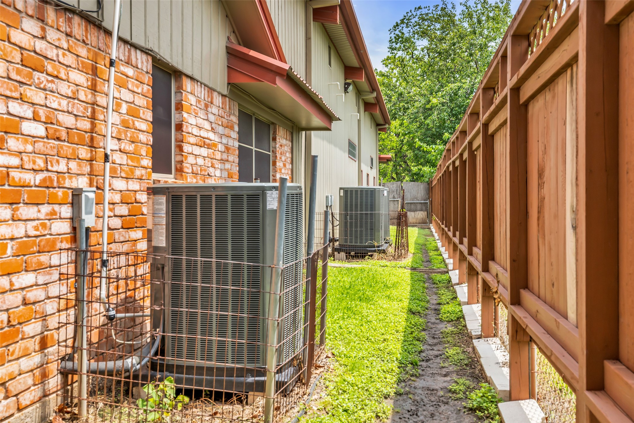 7438 Wright Road Houston, TX 77041 - Photo 19 of 50