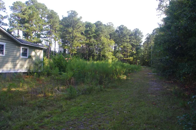 $220,000 | 243 Bridalwreath Drive, St. Matthews, SC 29135