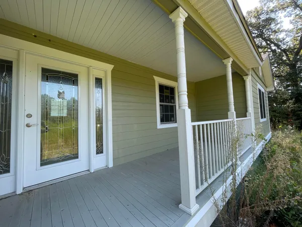 $220,000 | 243 Bridalwreath Drive, St. Matthews, SC 29135