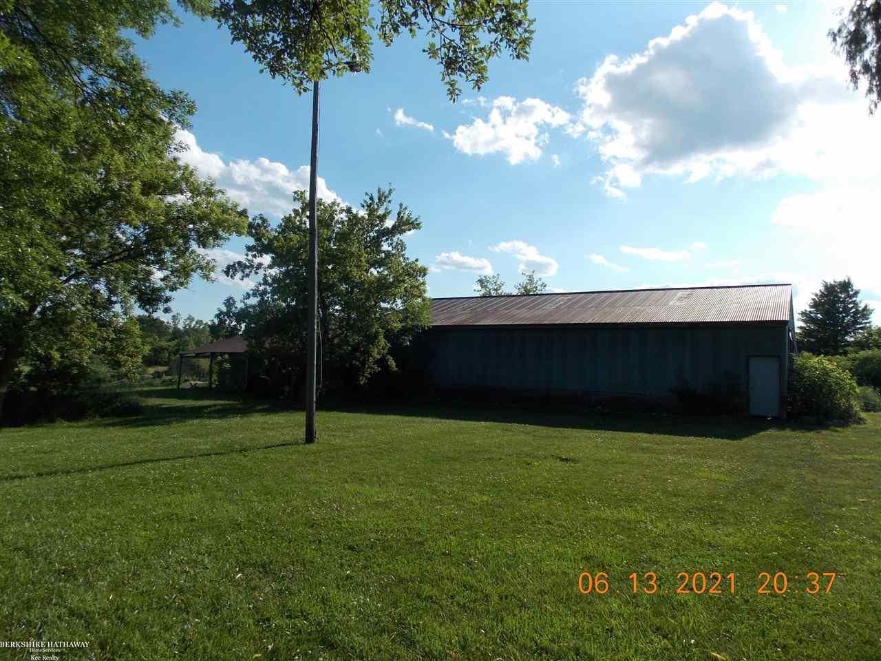 8679 Avoca Road Avoca, MI 48006 - Photo 29 of 29 2 barns attached