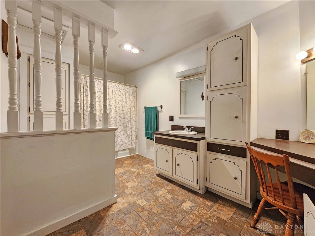 5469 Davis Road Jamestown, OH 45335 - Photo 27 of 50 Gallery Image 27