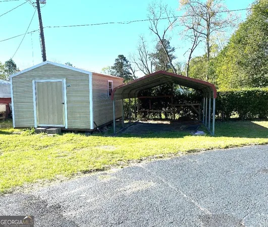 $195,000 | 555 Jordan Lane, Swainsboro, GA 30401