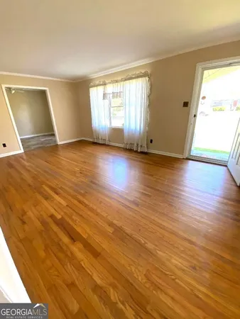$195,000 | 555 Jordan Lane, Swainsboro, GA 30401