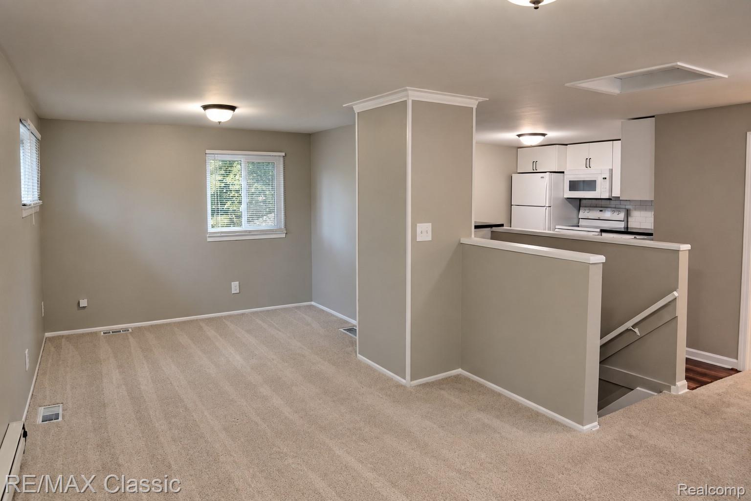 320 South Rochester Road Clawson, MI 48017 - Photo 30 of 44 2nd story flex room