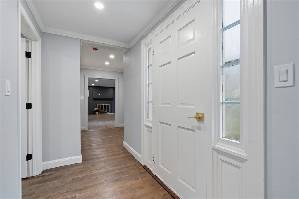 401 Belknap Road Framingham, MA 01701 - Photo 11 of 36