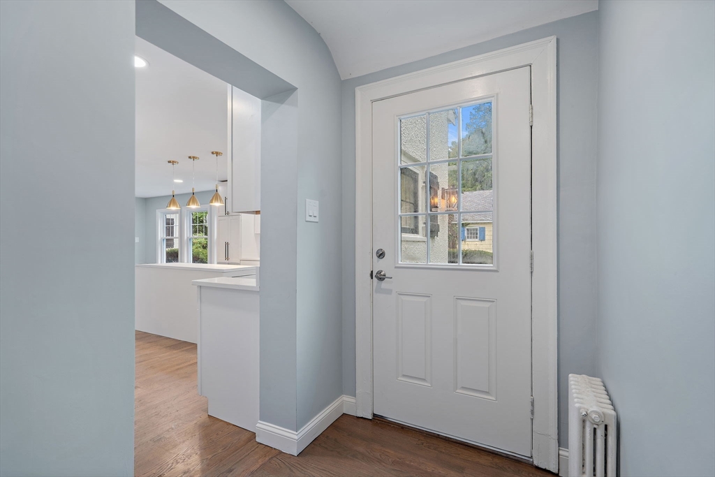 401 Belknap Road Framingham, MA 01701 - Photo 4 of 36