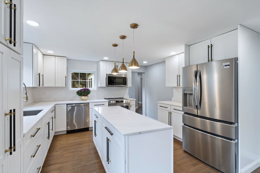 401 Belknap Road Framingham, MA 01701 - Photo 6 of 36