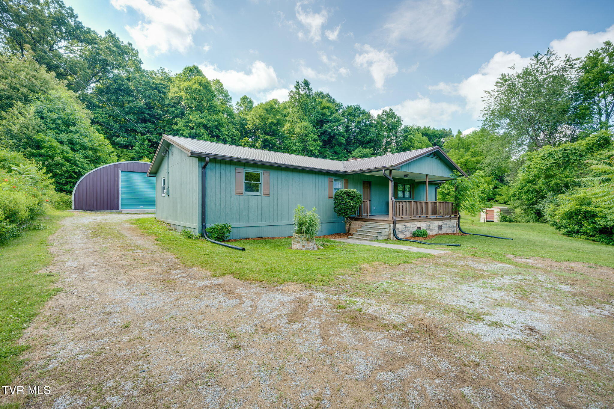 146 Ollie Collins Road Elizabethton, TN 37643 - Photo 2 of 30 002