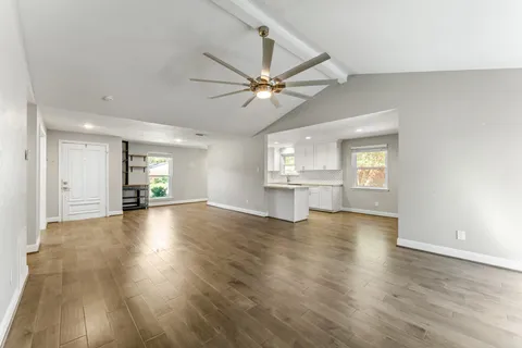 $429,000 | 2515 Blue Willow Drive, Houston, TX 77042