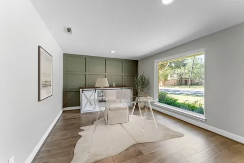 $429,000 | 2515 Blue Willow Drive, Houston, TX 77042