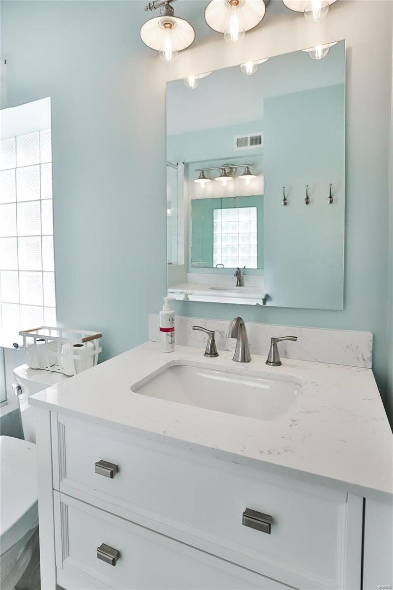 4 Enfield Road St. Louis, MO 63132 - Photo 26 of 47 Gallery Image 26