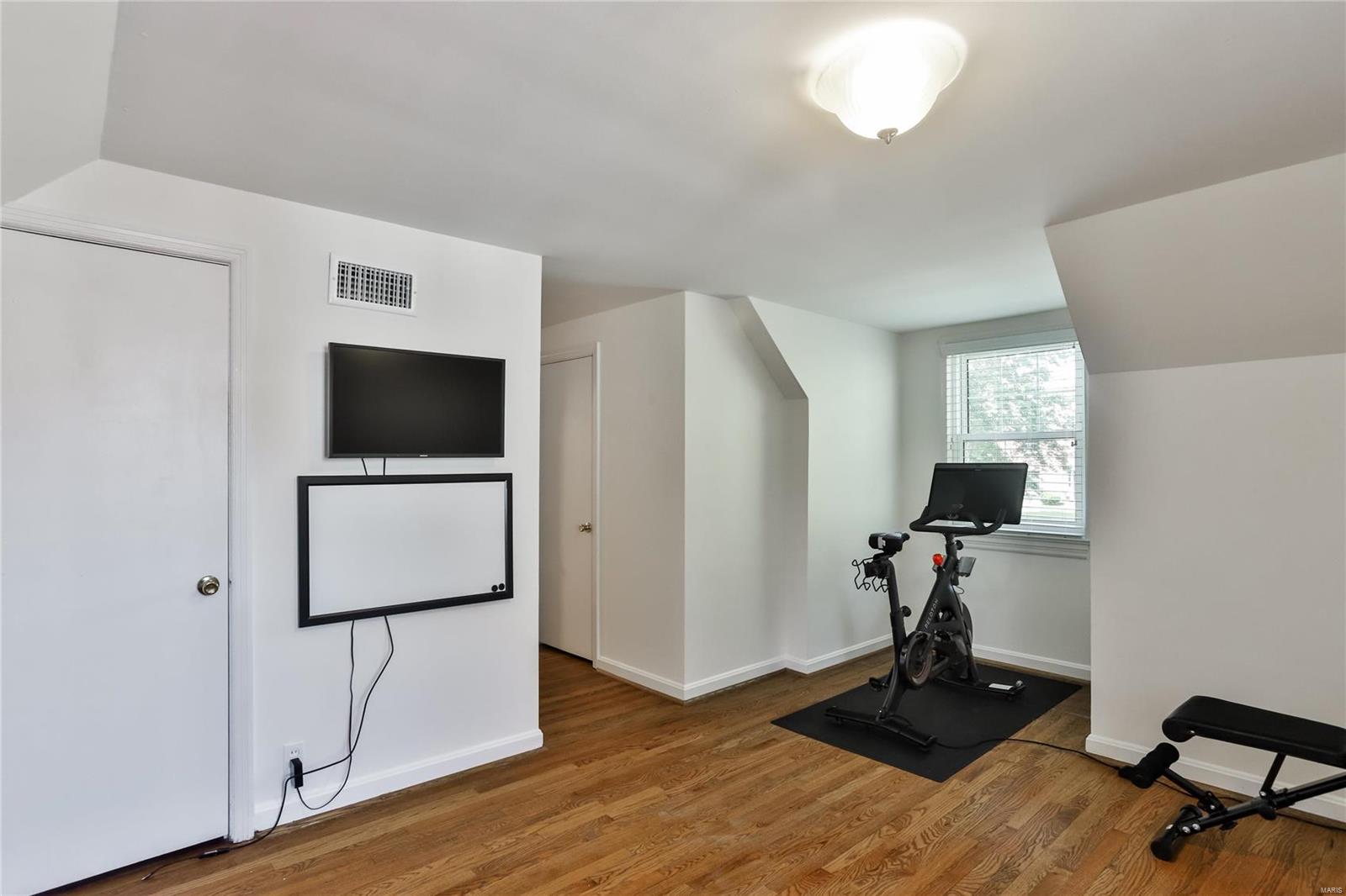 4 Enfield Road St. Louis, MO 63132 - Photo 33 of 47 Gallery Image 33