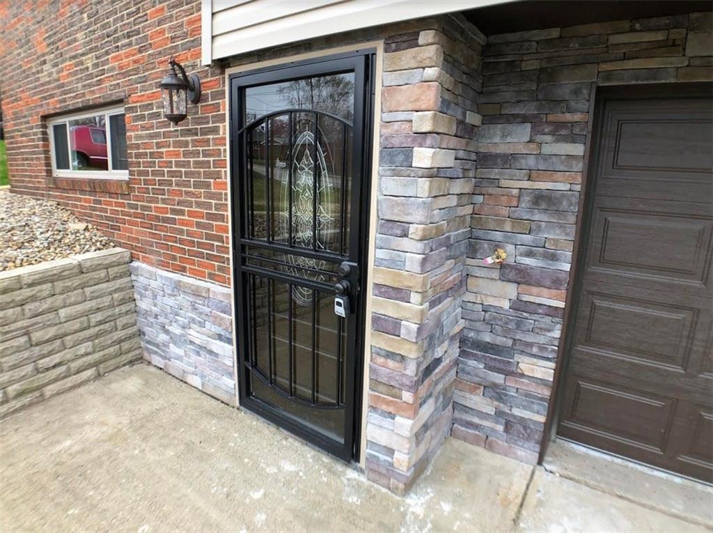 961 Colonial Manor Road North Huntingdon, PA 15642 - Photo 2 of 20 Gallery Image 2