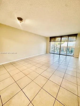 $2,100 | 1450 Southeast 3rd Avenue, Unit 202, Dania Beach, FL 33004