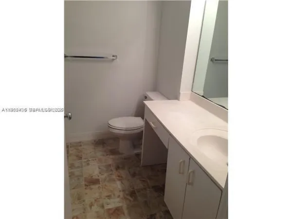 $2,100 | 1450 Southeast 3rd Avenue, Unit 202, Dania Beach, FL 33004