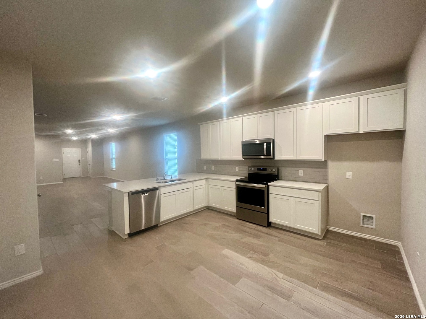 3263 Rancho Grande San Antonio, TX 78224 - Photo 10 of 24