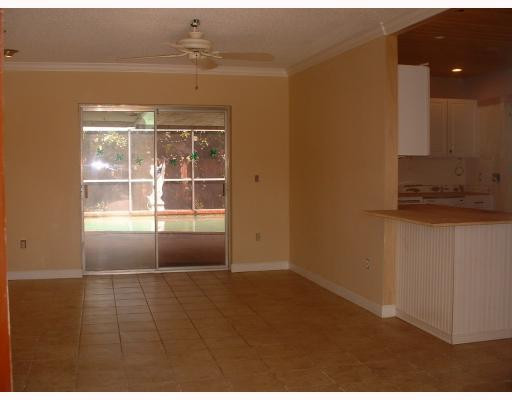 22300 Southwest 63rd Avenue Boca Raton, FL 33428 - Photo 5 of 16 Living Room