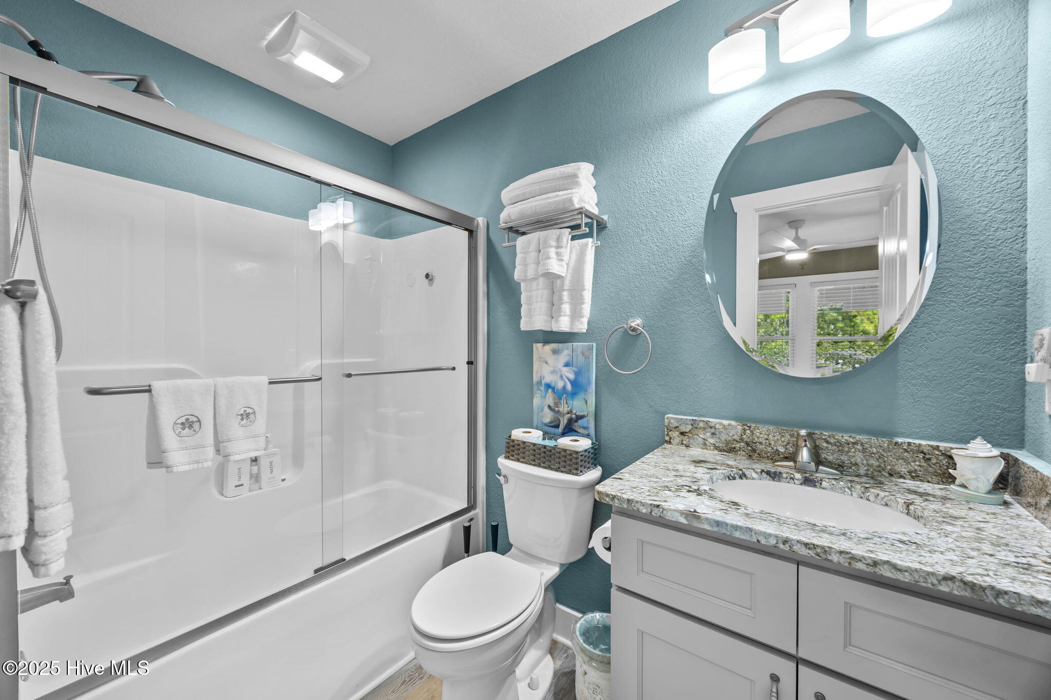 2364 Carova Road Corolla, NC 27927 - Photo 9 of 27 Bathroom