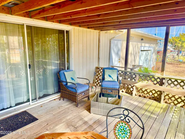 $449,000 | 1214 Lupton Drive, Oriental, NC 28571