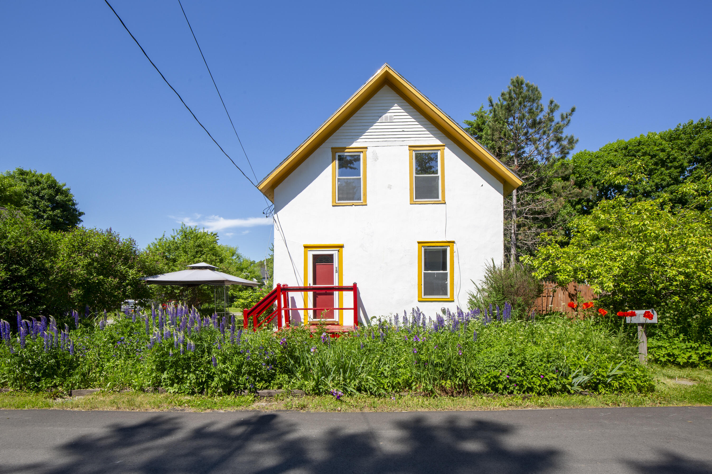 15 Tea Street Rockland, ME 04841 - Photo 2 of 39 03-15TeaStreet-Rockland-KS