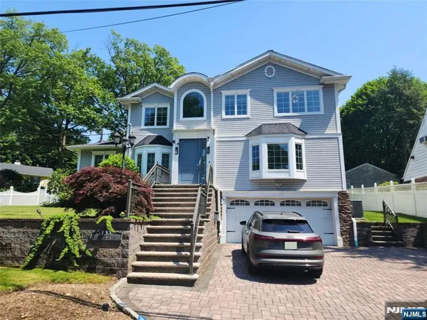 $1,590,000 | 133 Reldyes Avenue, Leonia, NJ 07605
