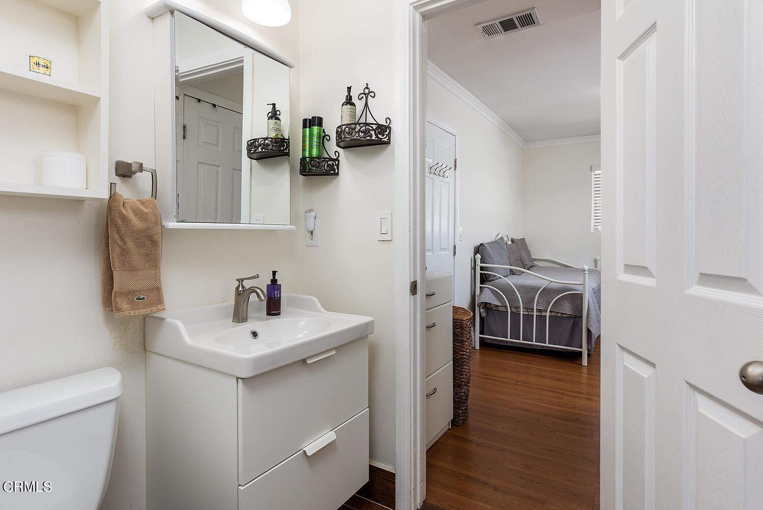 504 North Catalina Avenue Pasadena, CA 91106 - Photo 14 of 42 a bathroom with a sink a toilet and shower
