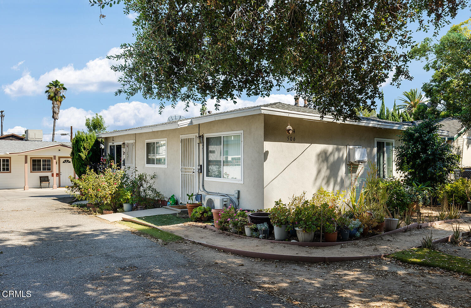 504 North Catalina Avenue Pasadena, CA 91106 - Photo 2 of 42 a front view of a house with garden