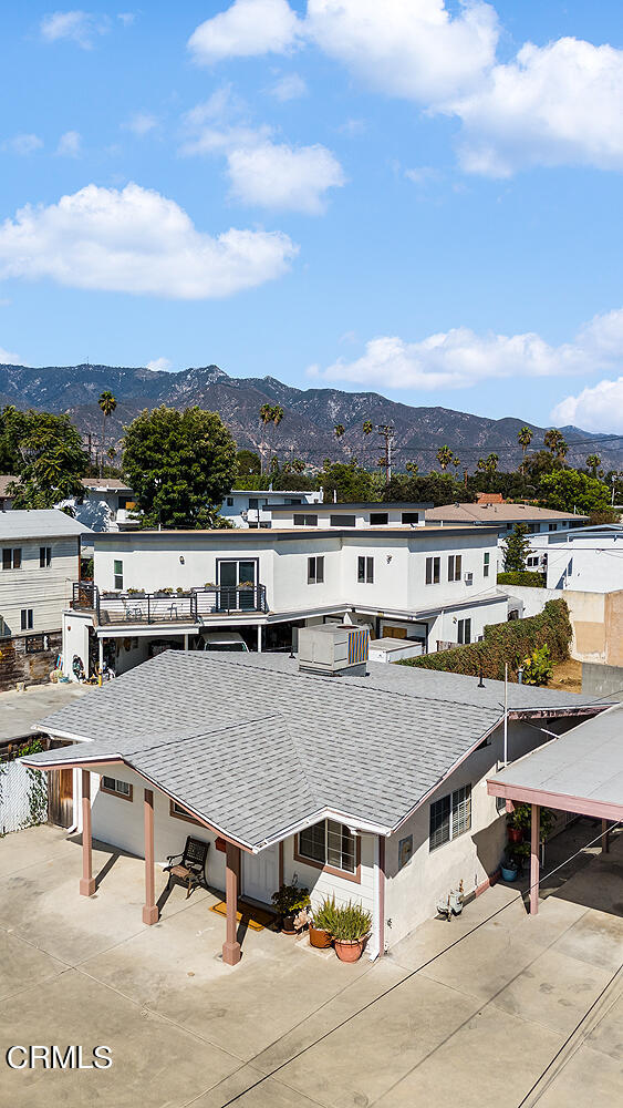 504 North Catalina Avenue Pasadena, CA 91106 - Photo 31 of 42 a view of a terrace with a table and chairs