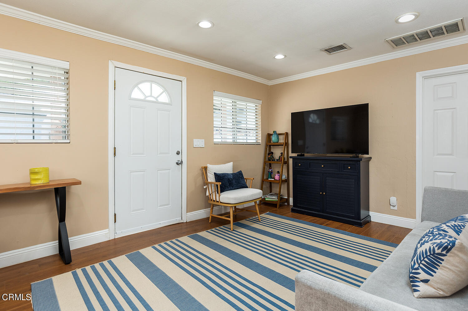 504 North Catalina Avenue Pasadena, CA 91106 - Photo 5 of 42 a living room with furniture and a flat screen tv