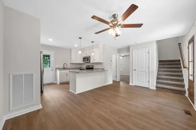 $1,295 | 1217 Dodd Street, Clarksville, TN 37040